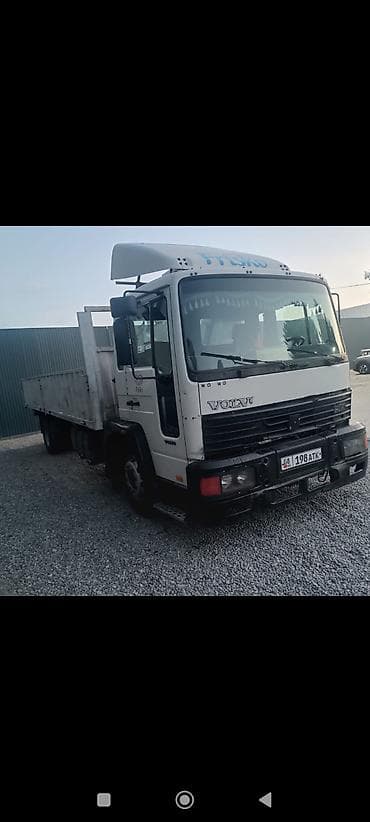 b class: Грузовик, Volvo, Стандарт, 7 т, Б/у — 6