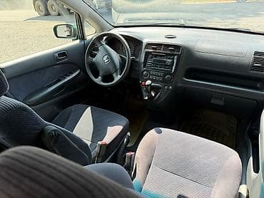 кю 7: Honda Stream: 2001 г., 1.7 л, Механика, Бензин, Минивэн — 7