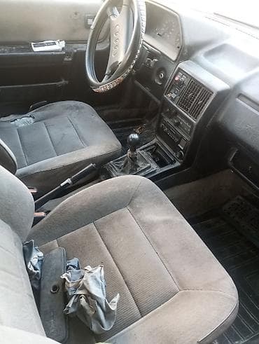 Продажа авто: Audi 100: 1986 г., Механика, Дизель, Седан — 4