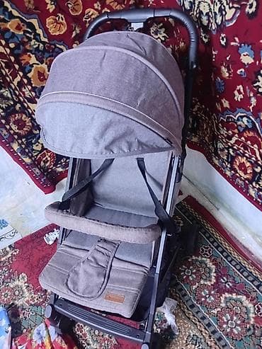 Прогулочная коляска-трость/книжка компактного типа. - Цвет at lalafo.kg Прогулочная коляска-трость/книжка компактного типа. - Цвет