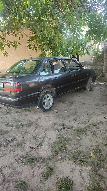 Volkswagen Passat: 1994 г., Кол менен иштөөчү, Седан — 2