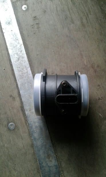 c 220: Mercedes-Benz — 1