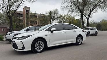 машина тойота гибрид: Toyota Corolla Cross: 2022 г., 1.8 л, Автомат, Гибрид, Седан — 3