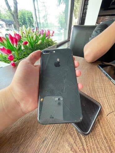 ноутбук колдонулган: IPhone 8 Plus, Колдонулган, 256 ГБ, Black Titanium, 72 % — 1