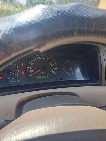 2 4 д: Toyota Corolla: 2004 г., 1.3 л, Механика, Бензин, Седан — 7