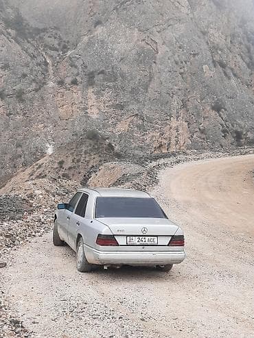 мерседес 124 2 2: Mercedes-Benz E-Class: 1990 г., 2.3 л, Кол менен иштөөчү, Бензин, Седан — 2