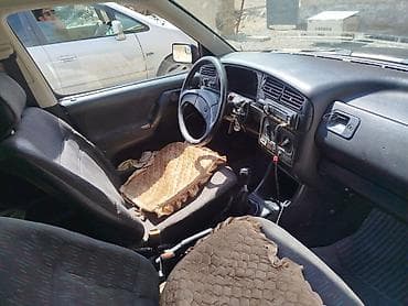масло ош: Volkswagen Golf: 1993 г., 1.8 л, Кол менен иштөөчү, Бензин, Хетчбек — 1