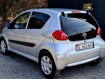 атбашы авто: Toyota Aygo: 2006 г., 1 л, Кол менен иштөөчү, Бензин, Хетчбек — 3