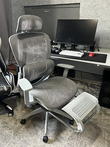 офисной стул: Офисное кресло, Б/у, С колесиками, цвет - Серый, Самовывоз, Платная доставка — 3