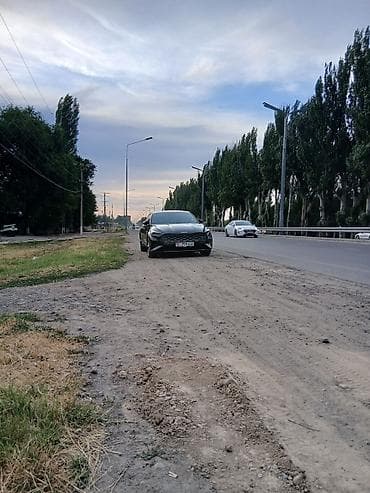 mercedes e200: Kia K5: 2021 г., Седан — 2