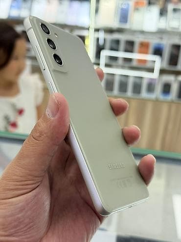oneplus 7 pro: Samsung Galaxy S21 FE, Б/у, 256 ГБ, цвет - Зеленый, 2 SIM — 3