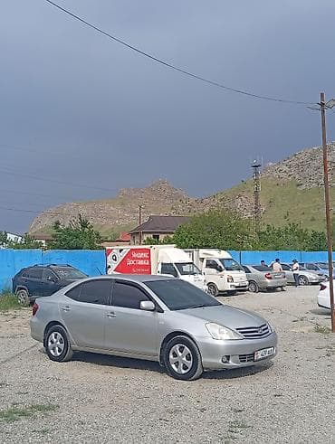 mitsubishi pojero: Седан серебристого цвета, 4 двери, тонированные стёкла по кругу — 2