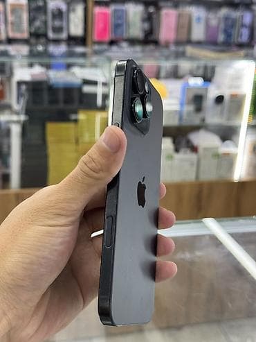 Техника и электроника: IPhone 16 Pro Max, 256 ГБ На экране маленькая точка а так на работу — 6