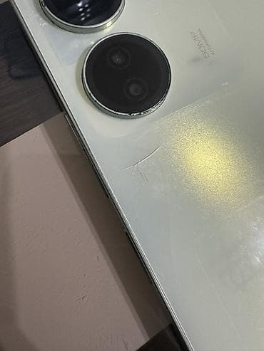 e5 2689: Redmi 13c Б/у128гб на корпусе маленькая трещина и на экране — 2