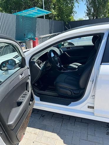hyundai sonata 2000: Hyundai Sonata: 2019 г., 2 л, Автомат, Газ, Седан — 7
