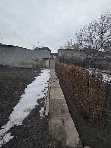 продаю дом в балыкчы: Дом, 65 м², 3 комнаты, Собственник — 10