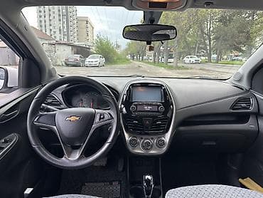 Унаа сатуу: Chevrolet Spark: 2017 г., 1 л, Вариатор, Бензин, Хетчбек — 3