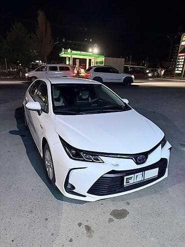 mini itx: Toyota Corolla: 2022 г., 1.8 л, Вариатор, Гибрид, Седан — 3