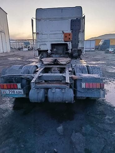 camry 2011: Тягач, DAF — 3