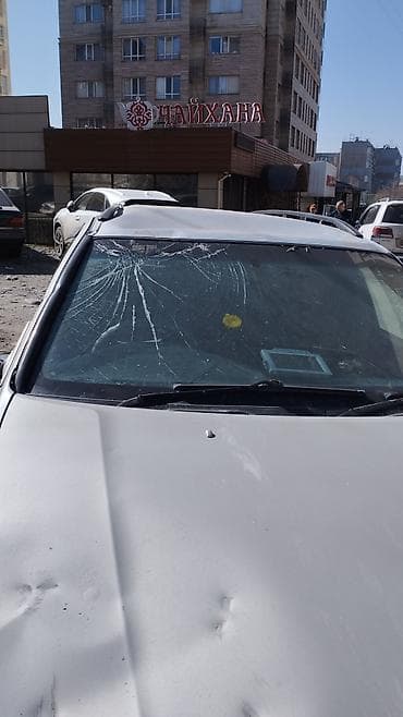 golf variant: Продаётся универсал серебристого цвета (5 дверей). Основные — 4