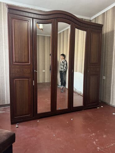 купить шкаф бишкек: Шкаф для одежды, Б/у, Прямой, Дерево — 2