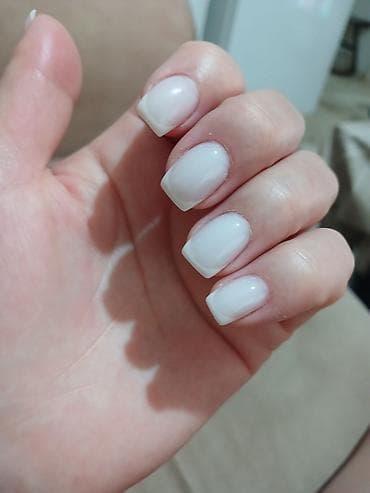 гитара маленькая: Маникюр и покрытие гель‑лаком - Нежные нюдовые оттенки — 5