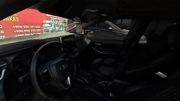 corolla: Toyota Corolla: 2020 г., 1.8 л, Вариатор, Гибрид, Седан — 3