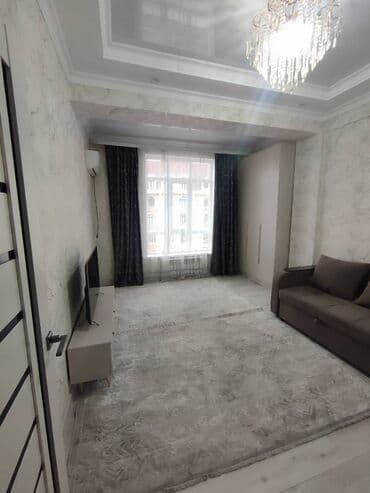 однокомнатная квартира на долгосрочную аренду: 1 комната, Риэлтор — 1