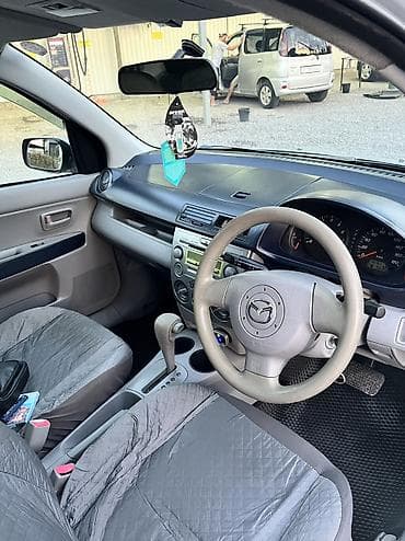 Mazda Demio: 2003 г., Хэтчбэк — 4