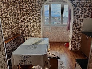 квартиры 4 комнаты: 3 комнаты, 72 м², 3 этаж, Евроремонт — 5