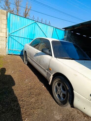 купить запчасти на опель вектра б: Mazda 626: 1992 г., 1.8 л, Механика, Бензиновая, Седан — 8