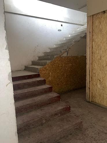 7 микр: Помещение 2 этажный сатылат Ош хбк ( чакан таш баня жакта) Цена — 3