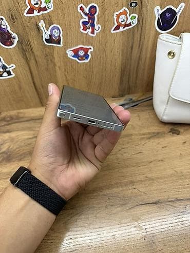 s 5 5: Samsung Galaxy S25 Ultra, цвет - Серый — 8