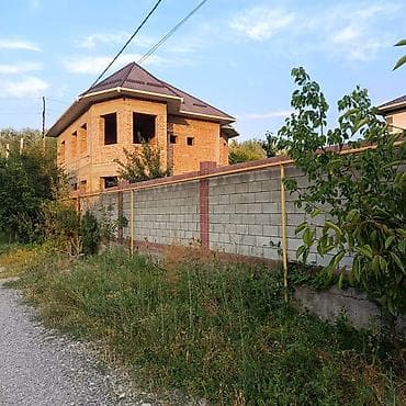 купить дом недорого: Продаю 2х этажный дом. Участок 6сот. Водопровод, канализация, свет — 7
