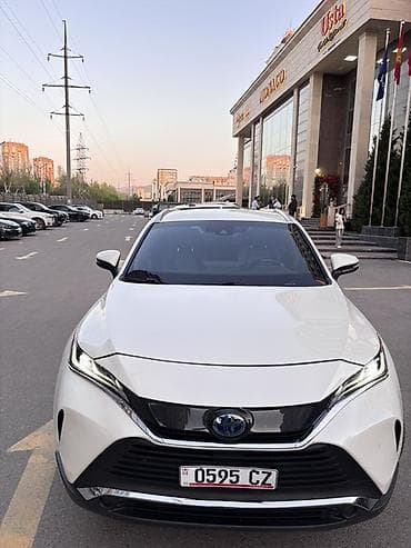 армянских номерах: Toyota Harrier: 2021 г., 2.5 л, Автомат, Гибрид, Кроссовер — 3