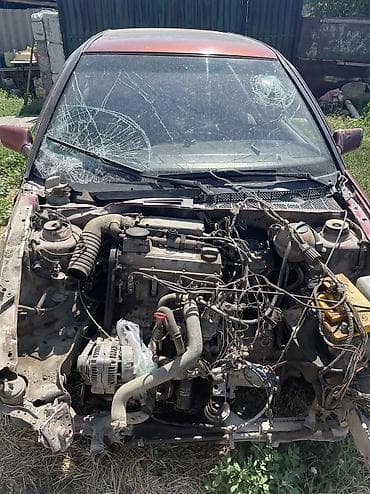 жак бу: Volkswagen Vento: 1992 г., 2 л, Кол менен иштөөчү, Бензин, Седан — 2