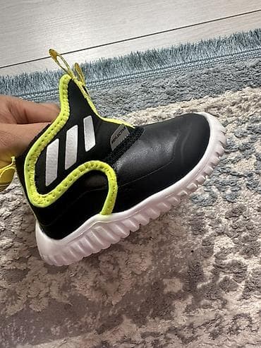 Детская обувь: Детские ботинки-дутики adidas на осень,с флисом - Модель — 2