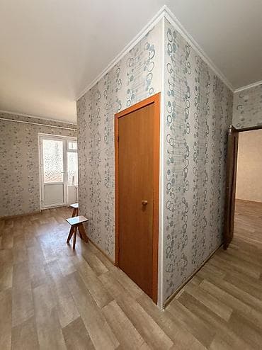 Недвижимость: 1 комната, 35 м², 104 серия, Тунгуч мкр 104 серия, 1 этаж, Старый ремонт — 10