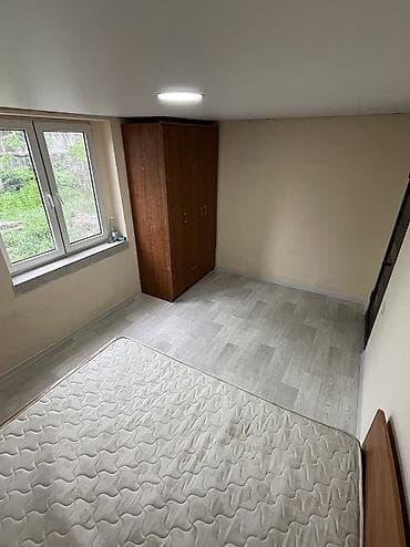 Комнаты: 30 м², С мебелью — 4