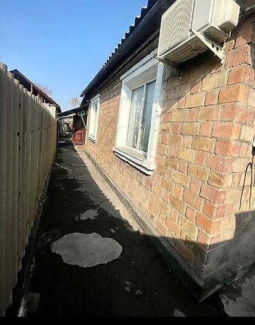 Дома: 🏢Продается дом 📍Кызыл Аскер Площадь участка: 4 сотки. Площадь дома — 3