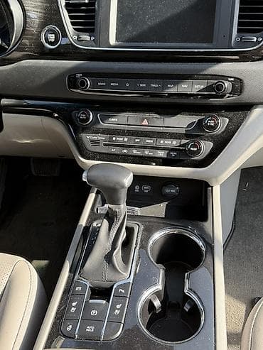 корея карфакс: Kia Carnival: 2020 г., 2.2 л, Автомат, Дизель, Минивэн — 8