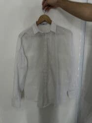 одежды для новорожденных: Белые рубашки с длинным рукавом каждая рубашка по 400 сомголубая 300 — 7