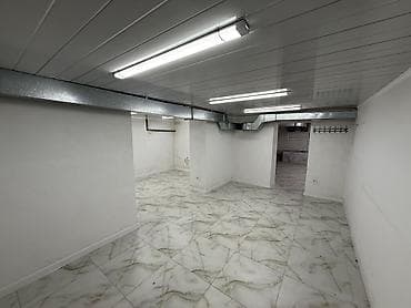 салон красоты ошский рынок: Сдаётся в аренду коммерческое помещение. 📍 Район: станция Бишкек 🏢 — 2