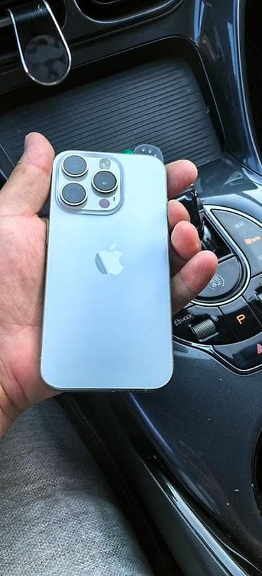 playstation 1: IPhone 15 Pro, Голубой, Кабель — 2