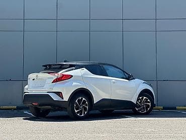 Продажа авто: Toyota Izoa: 2019 г., 2 л, Автомат, Бензин, Кроссовер — 2