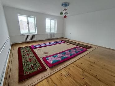 Сдаётся комната в доме. Новопавловка Алтын Ордо. ванна туалет горячая at lalafo.kg Сдаётся комната в доме. Новопавловка Алтын Ордо. ванна туалет горячая
