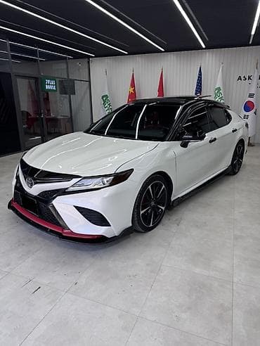 Toyota Camry: 2020 г., 2.5 л, Автомат, Бензин, Седан