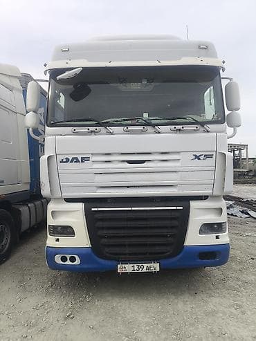 Тягач, DAF, 2009 г., Тентованный