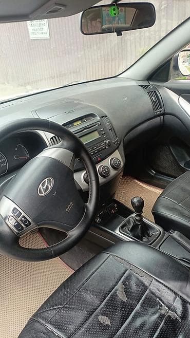 sprinter 2 2: Hyundai Elantra: 2010 г., 1.6 л, Механика, Бензин, Седан — 9