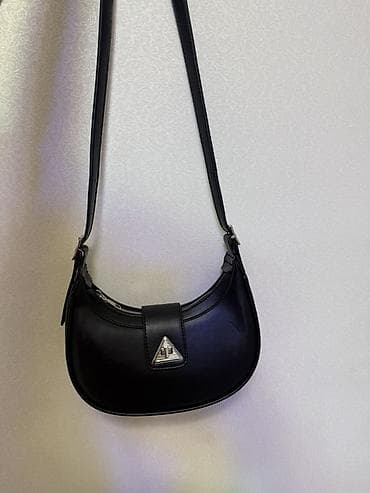 Сумки: Сумка 2в1 Есть два ремешка, один длинный через плечо, второй — 2